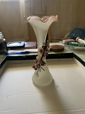 Vintage vase 20cm height