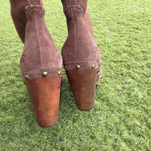 UGG boots brown brand new, size 36