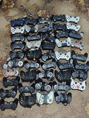 44 ελαττωματικοί μοχλοί για PS1, PS2, PS3, PS4, PC και Xbox για ανταλλακτικά ή επισκευή