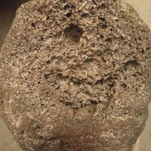 Aquarium pumice stones like new, pack of 4, approx 20 kg