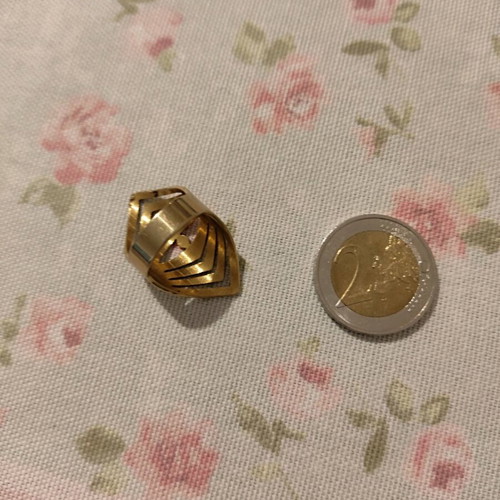 Gold stainless steel ring like new, large and impressive