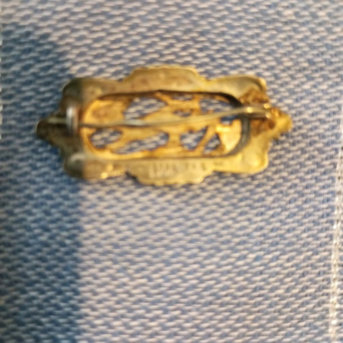 Silver-gold brooch used with Rodian technique and 9k deer motif