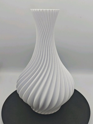 Vase new from 3d printer, height 20cm, esun pla+