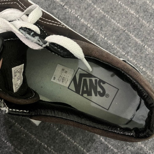 Vans Old Skool DX used athletic shoes size 39 black and gray