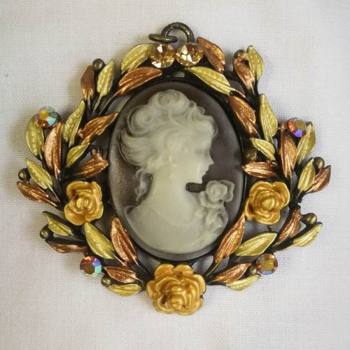 Antique Style Fo Bizou Pendant New