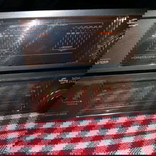 Schneider team 6021 radio and amplifier like new