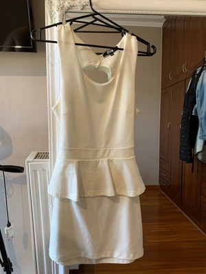 Women dress white with open back, size M, Bik Bok new