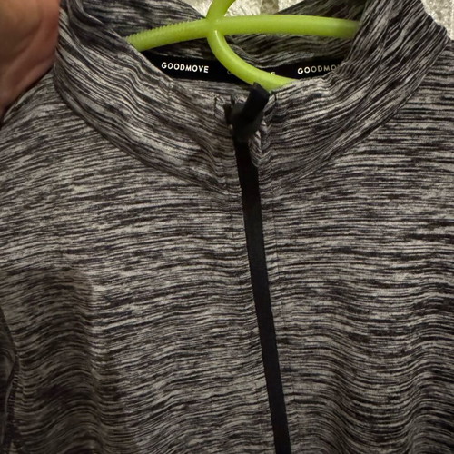 Blouse winter and gymnastic like new, gray size M