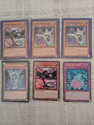 Yu-Gi-Oh Cyber Dragon bulk 25 cards like new