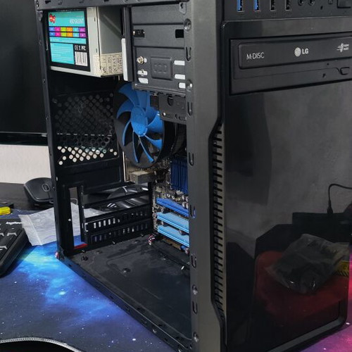 Desktop PC Intel Core 2 Quad Q8400, 6GB RAM, ASUS motherboard