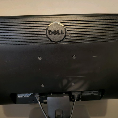 Dell 21-inch monitor used with connection and power cables