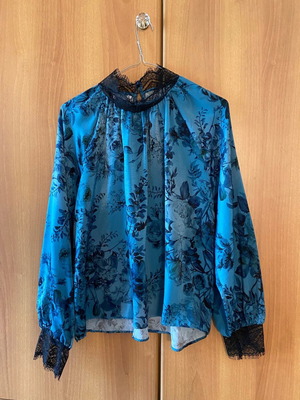 Zara satin blouse new with lace, black and blue