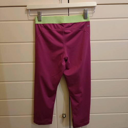 Nike 3/4 sports leggings like new, dri-fit, purple and yellow