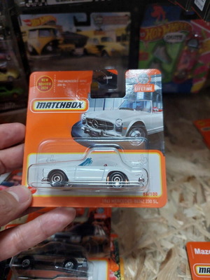 Matchbox 1963 Mercedes-Benz 230 SL toy car