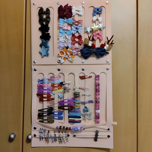 Hair clips like new, elastic and bows