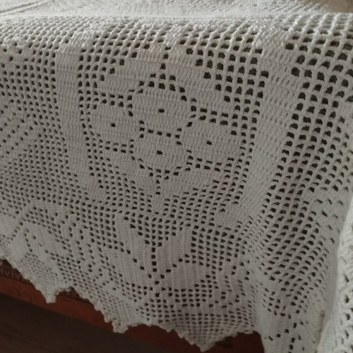 Handmade white knitted blanket like new with traditional design