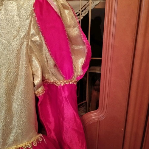 Carnival costume Queen size 10 like new