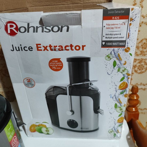Rohnson juice extractor used, lightly used