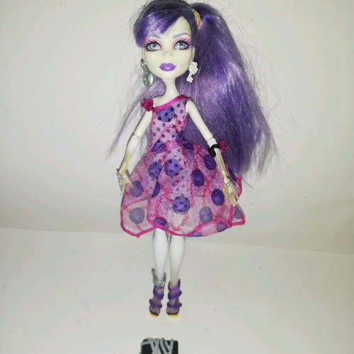 Monster High Spectra doll 2011 used, minor wear
