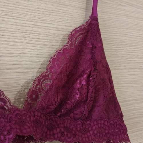 Lace bralette new, fuchsia with adjustable straps