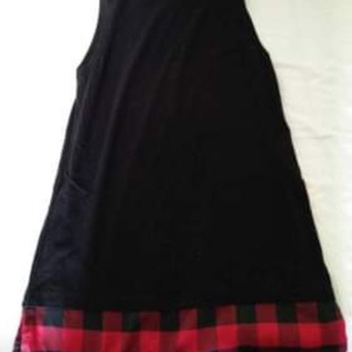 Vagrancy sleeveless shirt size M like new