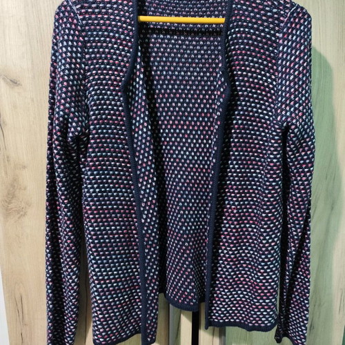 Knitted cardigan size Medium new with unique knitting