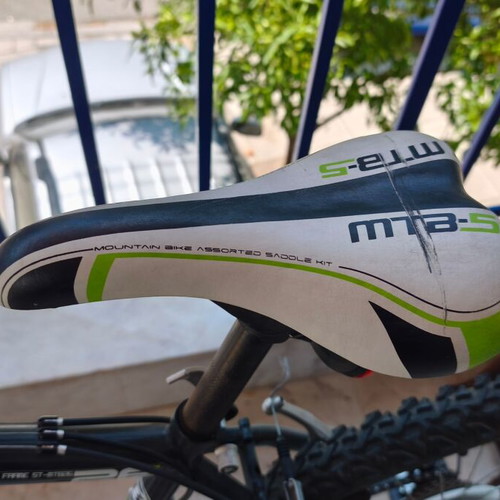 Mountain bike with gears, Thessaloniki