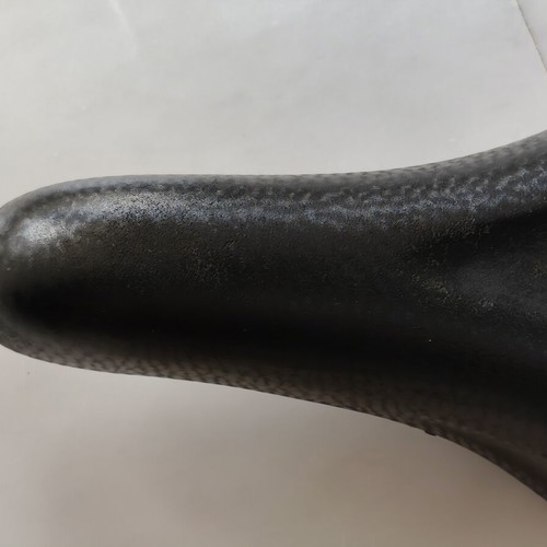 Bicycle saddle used, 26 cm length and 16 cm width