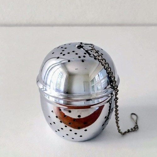 Large stainless steel tea and herb infuser ball with chain, like new