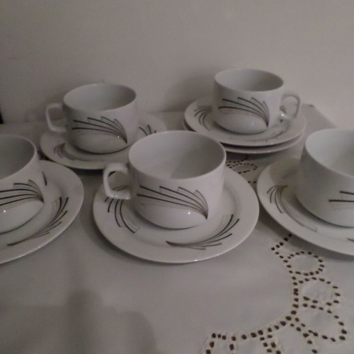 Eschenbach Bavaria Germany porcelain coffee tea cup set of 5 like new