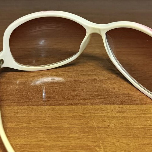 Oxydo women's sunglasses used, white