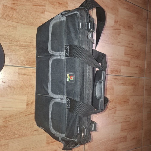 Tool bag 16" like new with many pockets