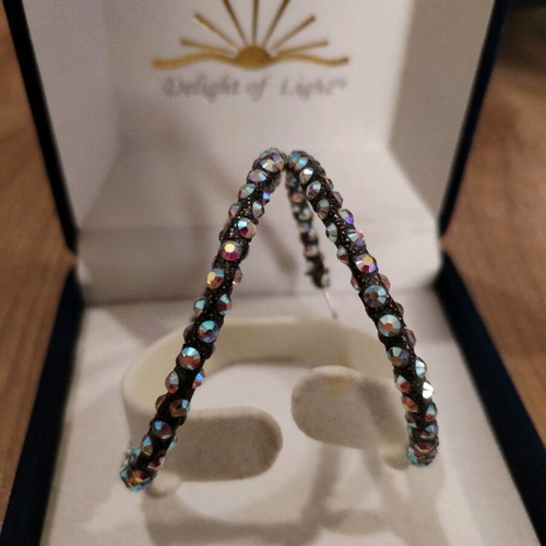Delight of Light earrings with Swarovski like new