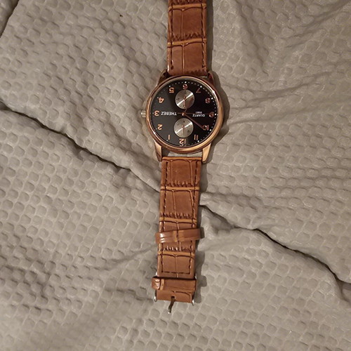 Thebez Quartz T881 wristwatch like new with brown leather strap