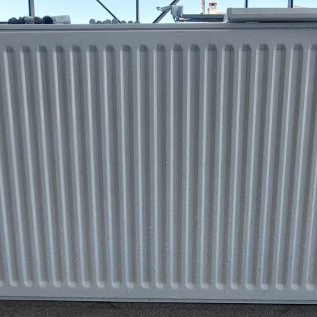 Radiator used 140x15x60 cm, cleaned and working