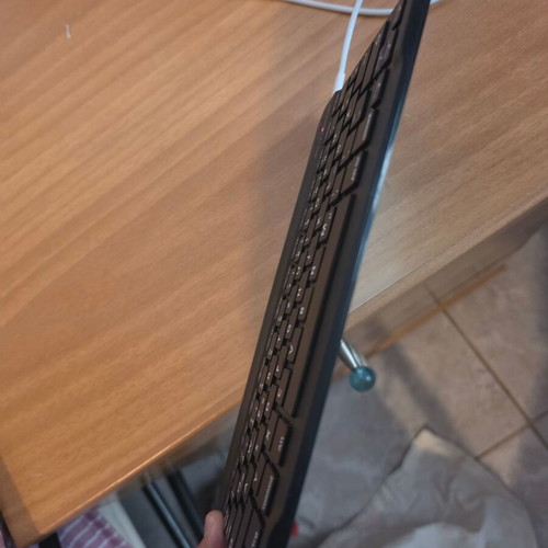 Bluetooth keyboard slim like new wireless for smart TV