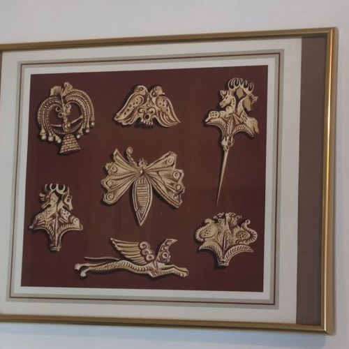 Mycenaean colored prints used from frescoes and golden grave goods