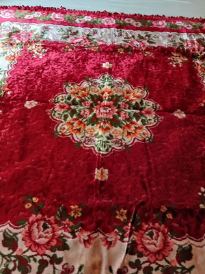 Velvet square tablecloth 1.50x1.50 m, burgundy with floral print