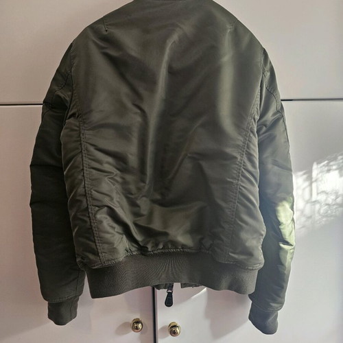 Schott bomber jacket like new, medium slim fit, green