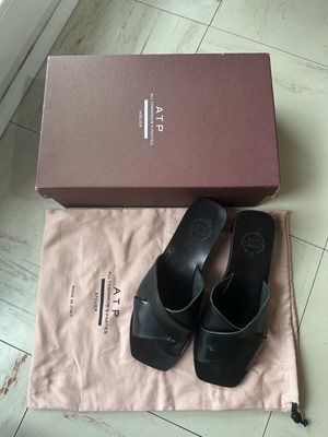 Mules ATP Atelier Stornarella Black Vacchetta sandals size 37 like new