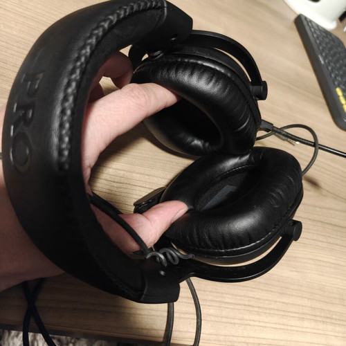 Logitech G Pro X 7.1 DTS headset wired, like new, black