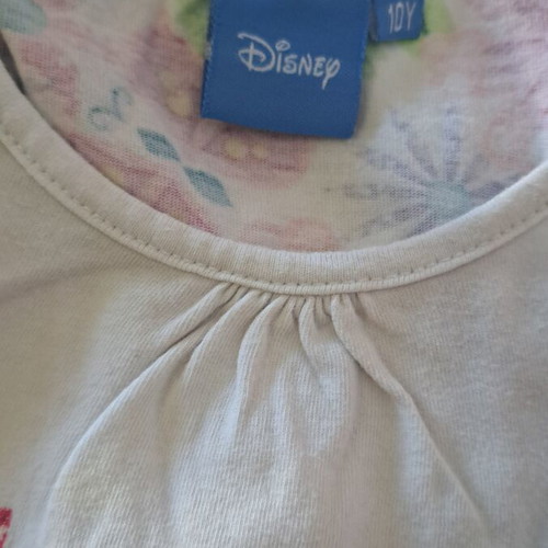 Disney Girls' T-Shirts like new, pack of 4, multicolored