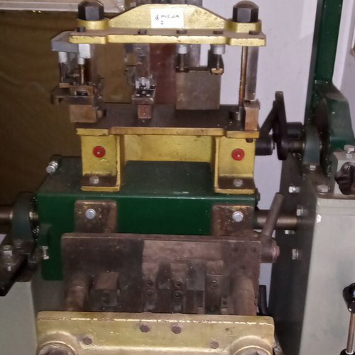 Aluminum equipment and frames used with 20 toolboxes and small tools