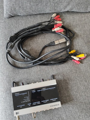 Native Instruments Audio 8 DJ Interface μεταχειρισμένο με βινύλια για time code