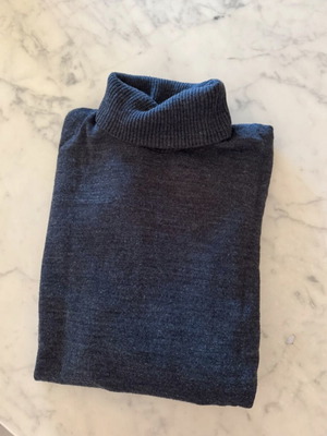 Men's LCW Turtleneck Sweater Large used, dark gray
