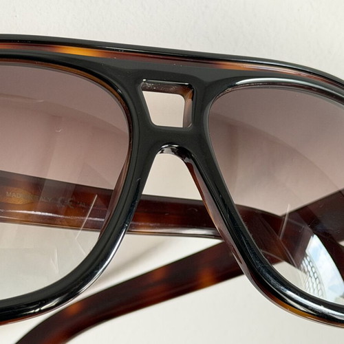 Marc Jacobs Aviator Sunglasses MJ 403/S UR05M like new, brown tortoiseshell