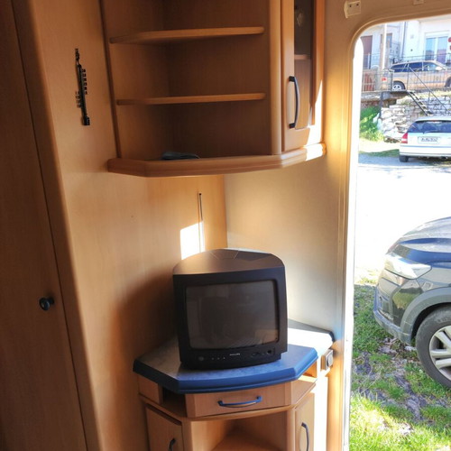 Hobby 7m family caravan, fully autonomous