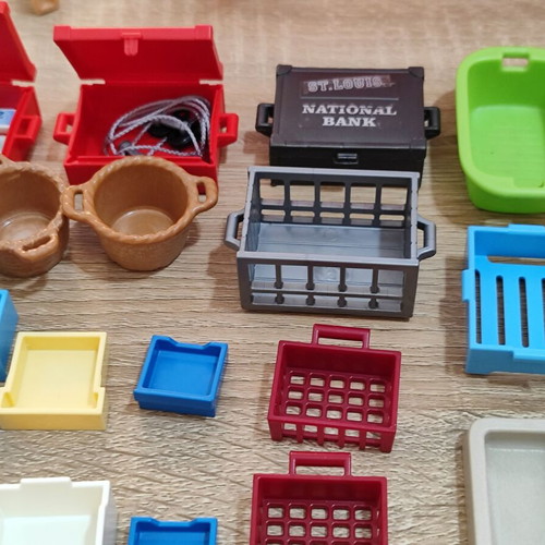 Playmobil baskets, buckets and chests set used