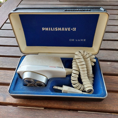 Philishave De Luxe electric shaver vintage, used