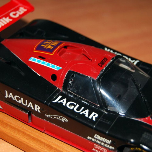 Jaguar XJR plastic model 1/24 new with wooden beech base